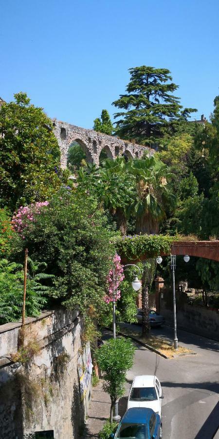 Casa Vacanze Archi Medievali Villa Salerno Exterior photo